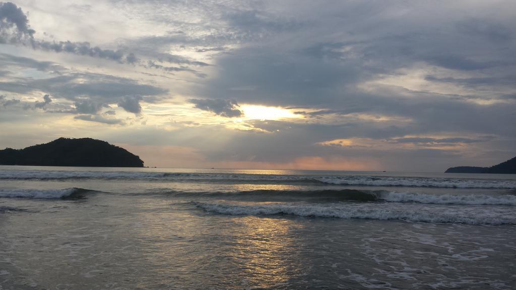 Villa Casa Ubatuba Com Ar Condicionado Esterno foto